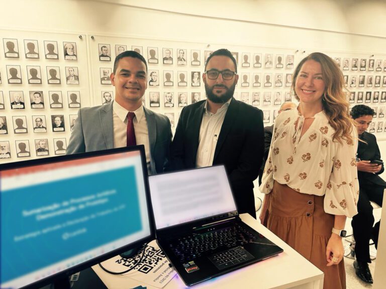 Lanlink apresenta solução de IA para automatizar a elaboração de relatórios de processos para o Poder Judiciário brasileiro