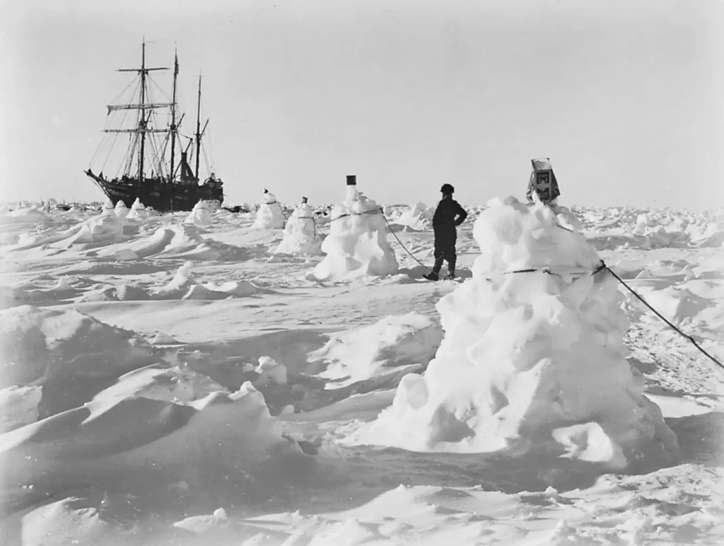 endurance shackleton ice pack weddell sea coats 1914