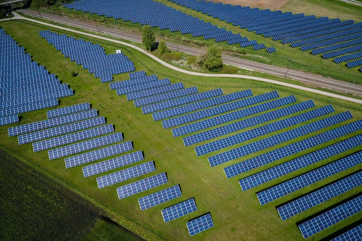 Como funciona a energia solar por assinatura?