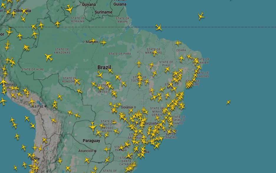 Flightradar24 vende 35% para Sprints Capital para expansão 29 Interface do aplicativo Flightradar24 exibindo rastreamento de voos em tempo real no mapa mundial