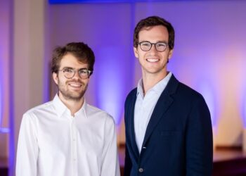 7ZB5JZWFXRGKVEOFA6F33CJFN4 2